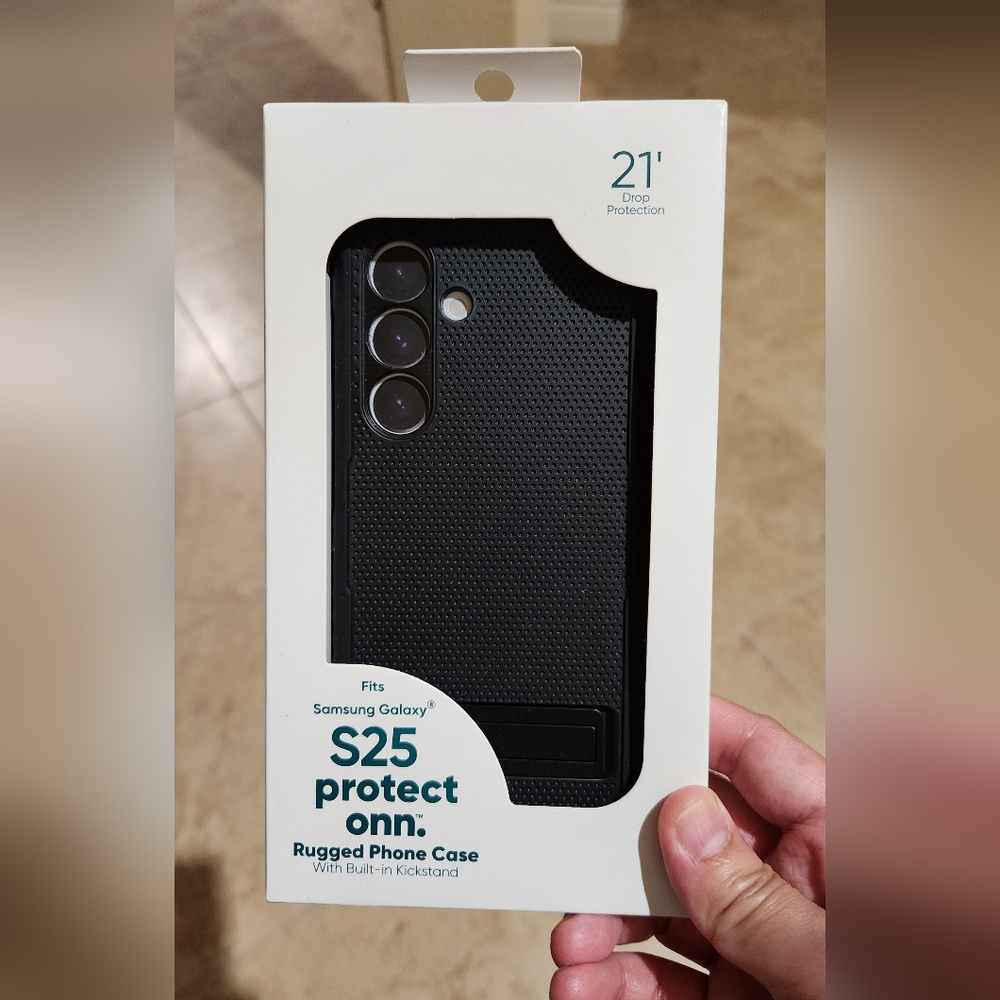 Black S25 Protect Phone Case